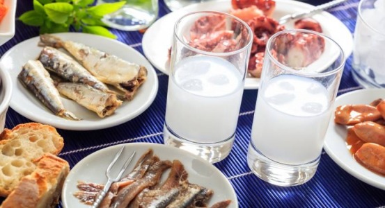 φωτογραφία για ουζομεζές ουζομεζές φωτογραφία