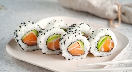φωτογραφία για σούσι uramaki rolls σούσι uramaki rolls φωτογραφία